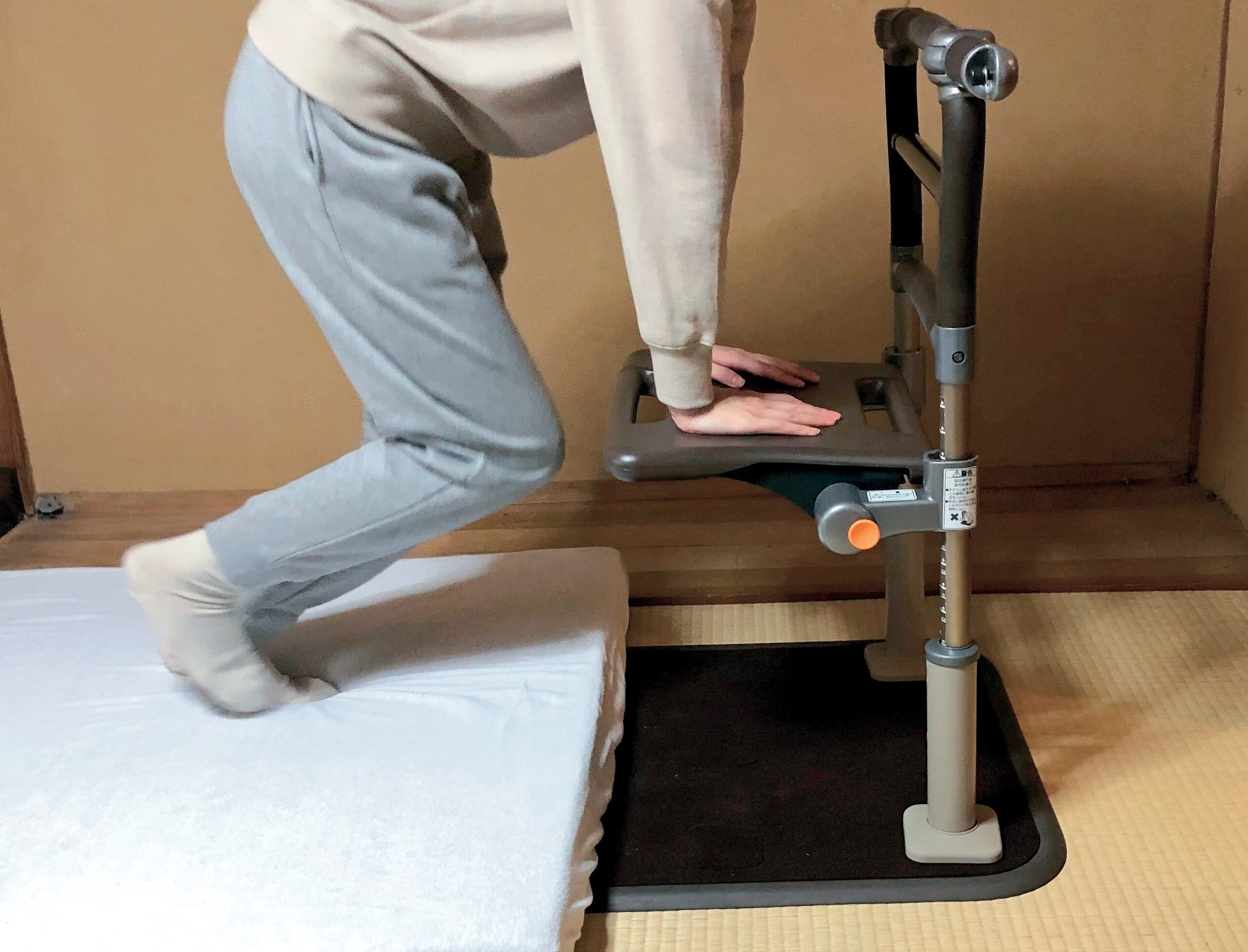 歩行サポート手すりスムーディ屋内用手すり210+930/業務用/新品/送料無料 歩行サポート手すり スムーディ〈屋内用〉｜手すり・移動支援｜介護